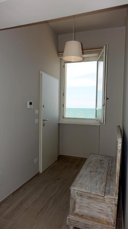 La Finestra Sul Mare Apartment Bari Exterior photo