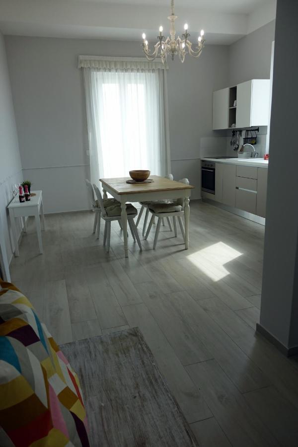 La Finestra Sul Mare Apartment Bari Exterior photo