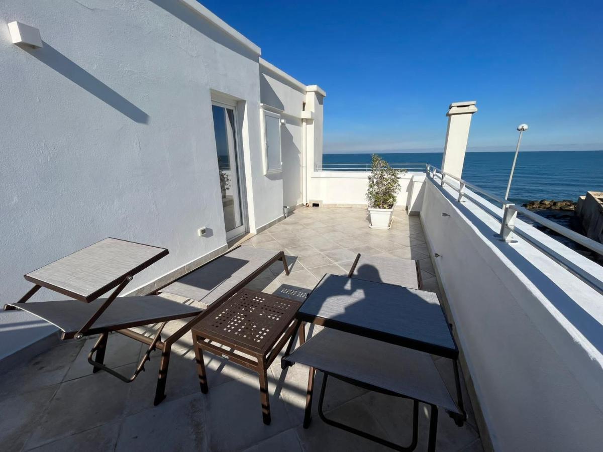 La Finestra Sul Mare Apartment Bari Exterior photo
